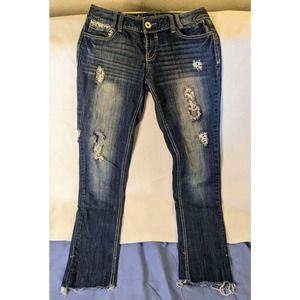 Ariya Jeans Women's Size 5/6 Distressed W/Crochet Embellishments